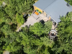 Брусничный дом с баней и купелью в соснах, до 4 гостей