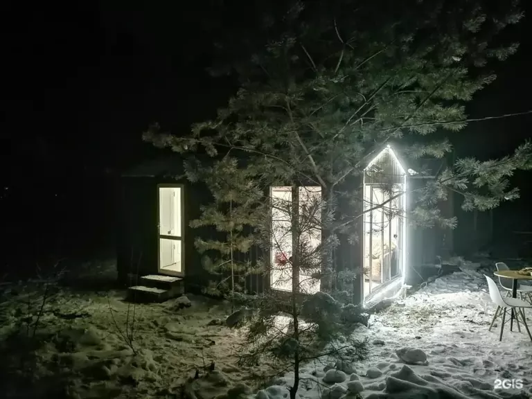 Барнхаус для двоих с душем и кухонным уголком у Красноярского моря