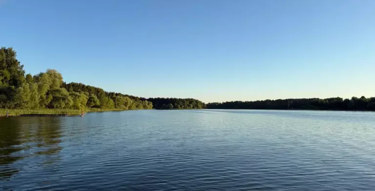 «Поплавки Клуб» на Истринском водохранилище