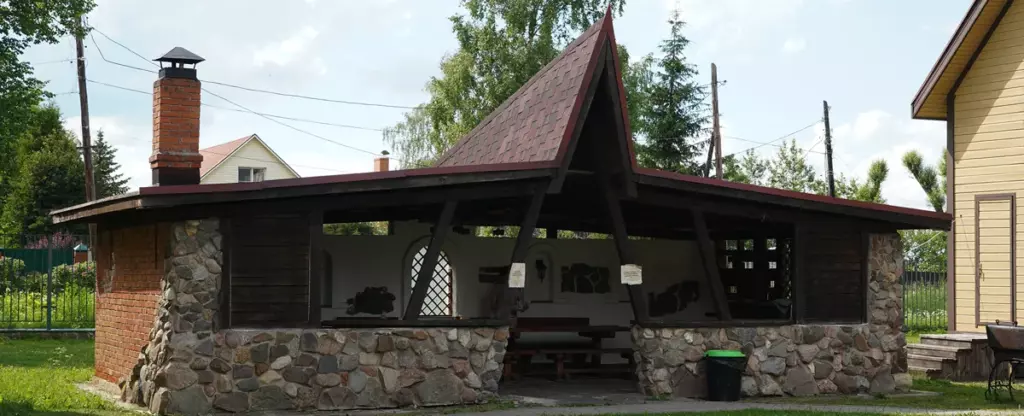 Беседка с каменным мангалом для барбекю до 15 человек: беседка с каменной основой