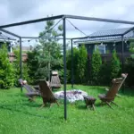 Дома Rent Hut в Елагино, общий вид: костровая зона под навесом