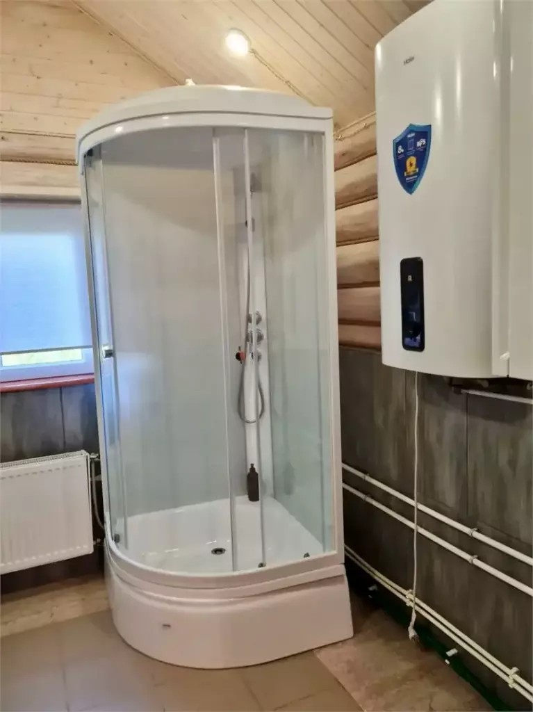 Дом-юрта в восточном стиле для пары до 2 гостей, Усадьба «Большой Камень» на Ильмене: душевая