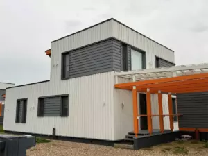 Двухэтажный коттедж 136 м² с тремя спальнями до 9 гостей