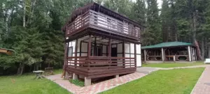 Графитовый лофт с панорамным холлом и террасой до 9 человек