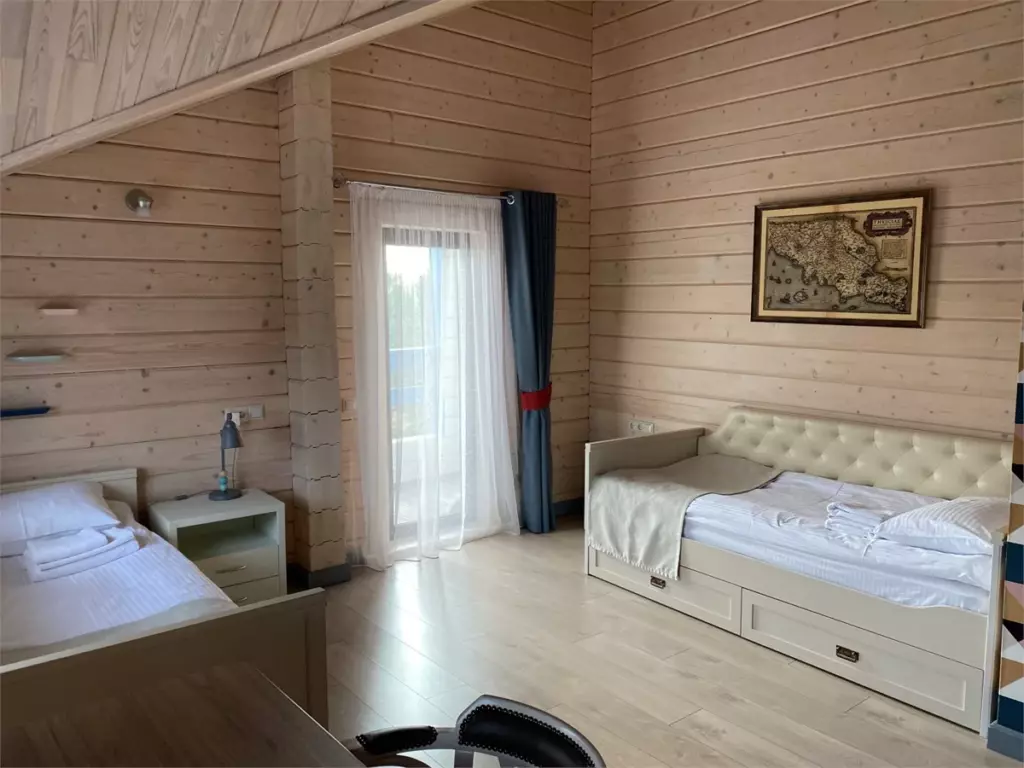 Коттедж «Снежная Королева» 204 м² с четырьмя спальнями до 10 гостей: детская
