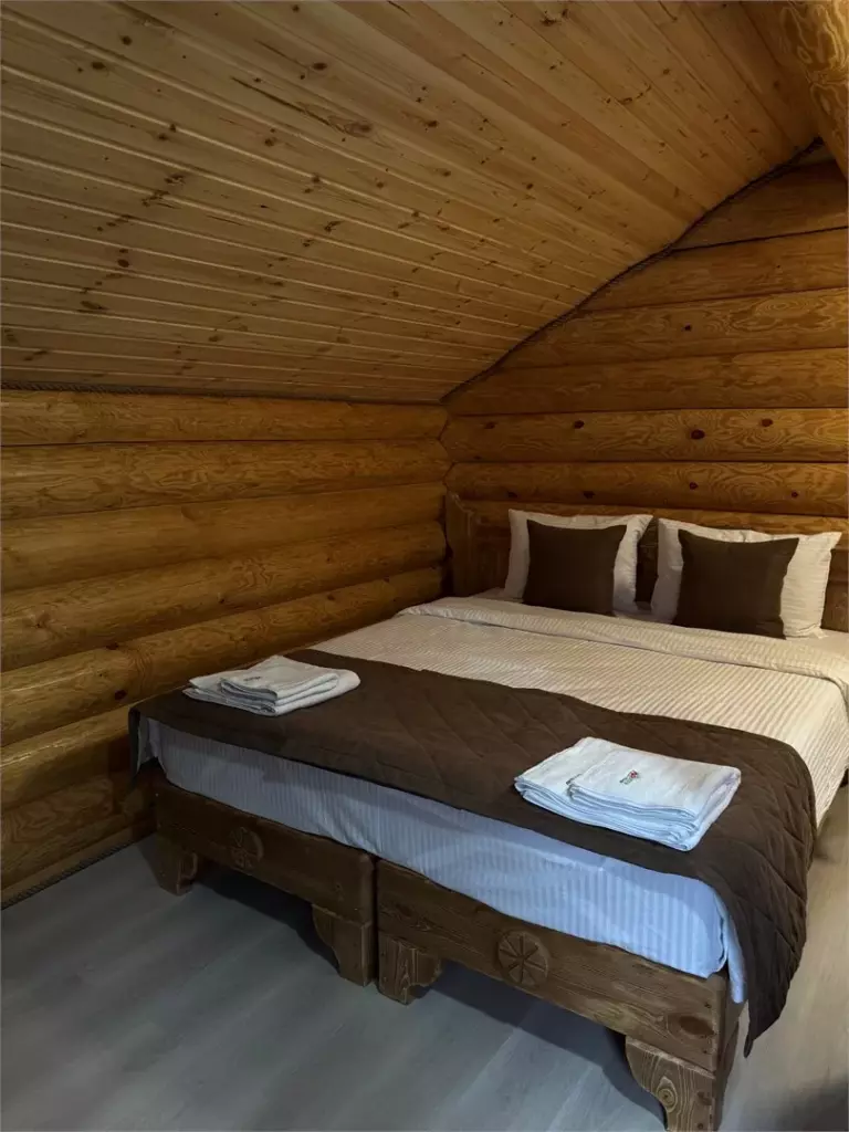 Новый коттедж с баней 211 м² до 15 гостей: спальня
