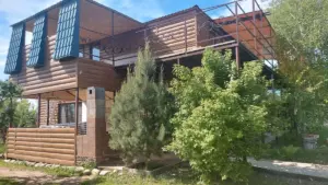 «Дом Дракона» с панорамными окнами на реку до 8 гостей