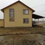 Рыболовная база Донгар в селе Чулпан, общий вид: двухэтажный дом базы