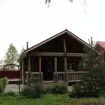 Банный комплекс Пар у Красного Поля, общий вид: бани среди сосен