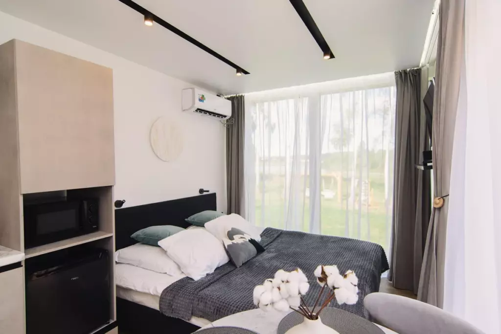 Hygge Lodge с купелью фурако с гидромассажем для двоих: кровать и кондиционер