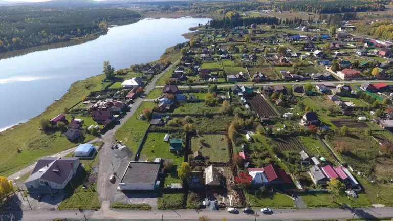 Туркомплекс «Мариинские избы» в селе Мариинск под Ревдой