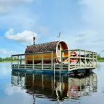 Парк-отель Яркое на Вуоксе, общий вид: баня на воде