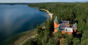 Загородный отель «Янтарь» на озере Увильды