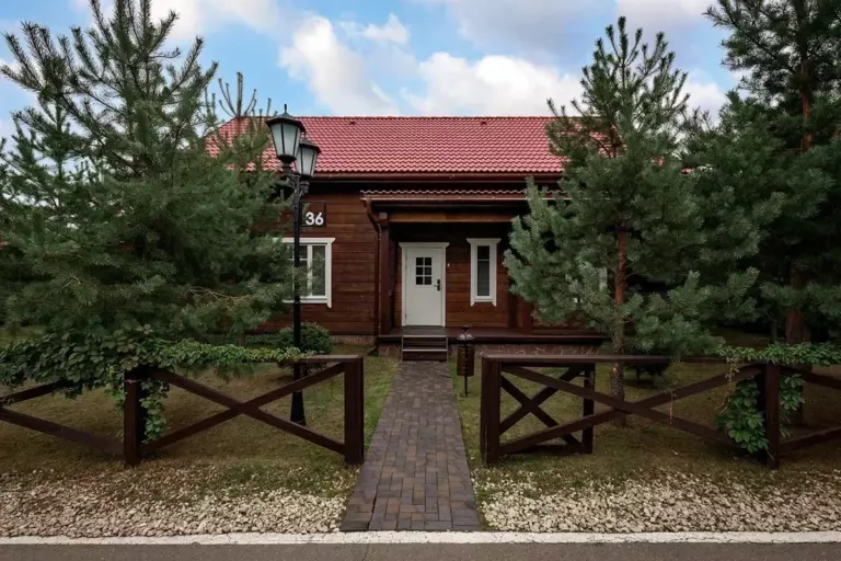 Коттедж Grand Family Suite с четырьмя спальнями и двором до 9 гостей
