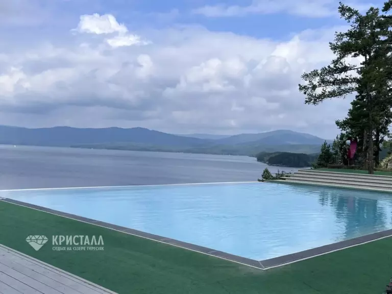 База отдыха «Кристалл» на озере Тургояк