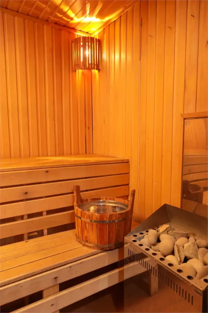 Шале «Ишгль» с сауной и тёплым бассейном до 10 гостей: сауна в SPA-зоне